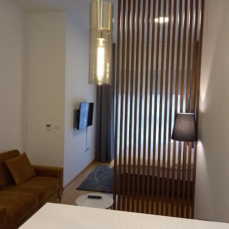 Appartamento Lux Opera Banja Luka Esterno foto